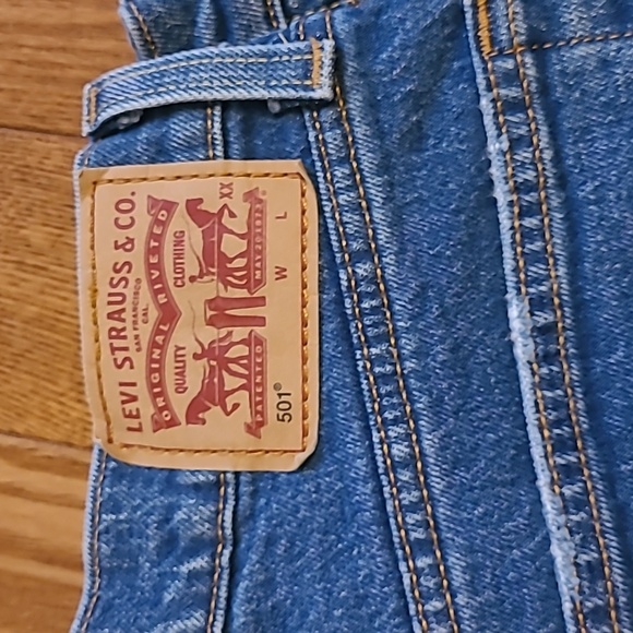 Levis 501 Jeans - Picture 2 of 5